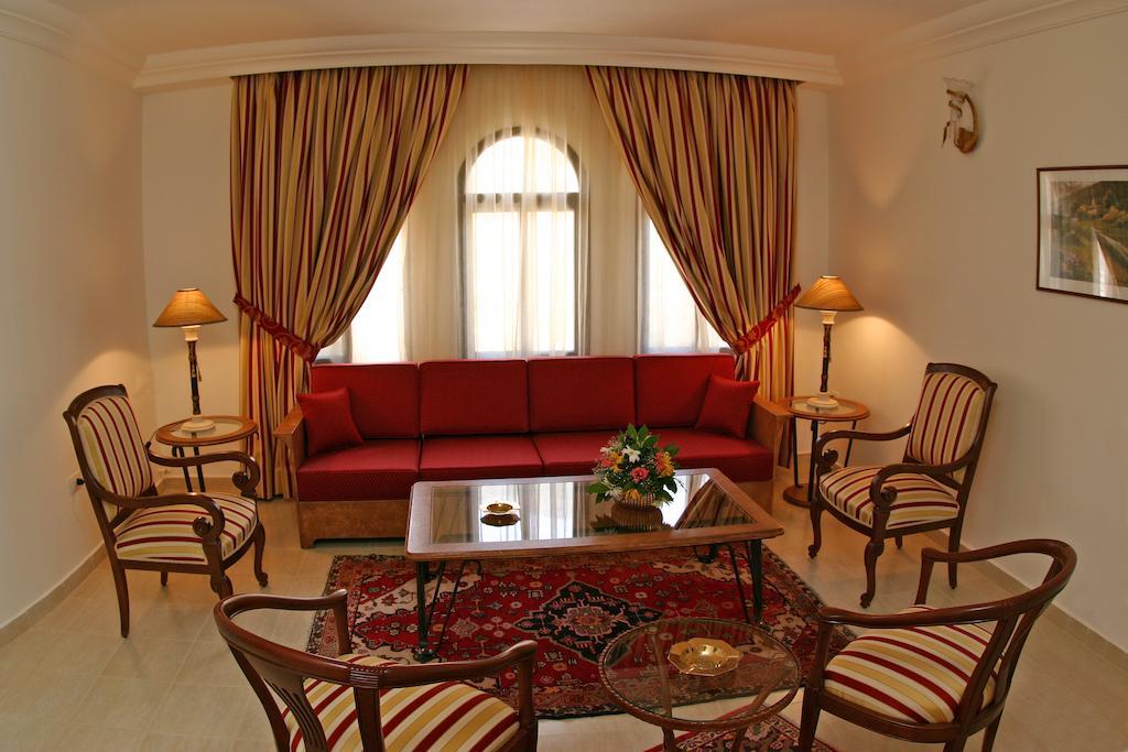 Valley View Hotel - Ḩammānā Dış mekan fotoğraf